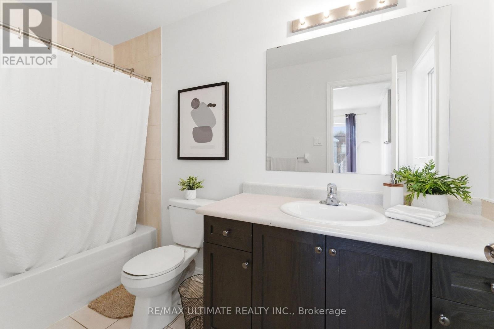 417 Kwapis Boulevard, Newmarket, Ontario  L3X 3H5 - Photo 36 - N12793208