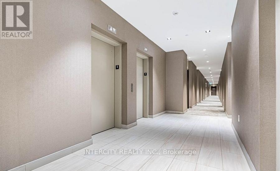 1608 - 60 Honeycrisp Crescent, Vaughan, Ontario  L4K 0N5 - Photo 3 - N12793276