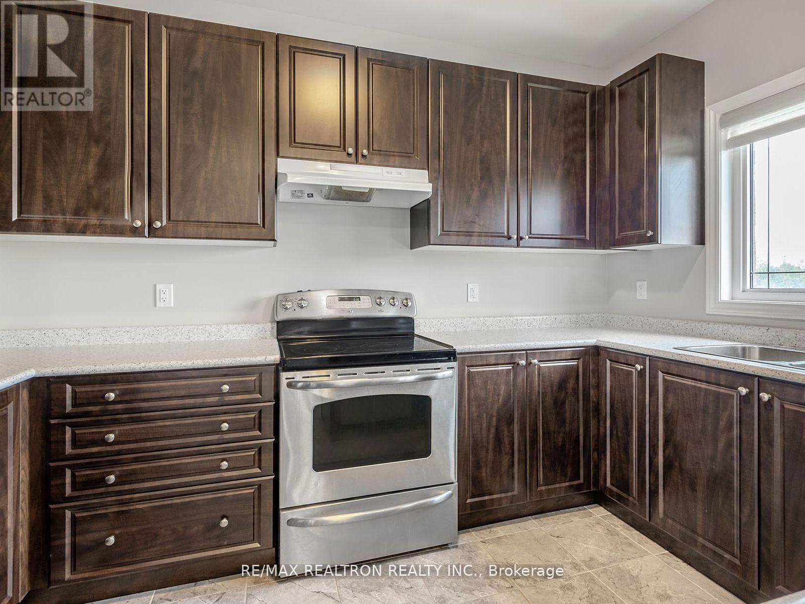 13 Stoddart Street, Brock, Ontario  L0K 1A0 - Photo 10 - N12793292