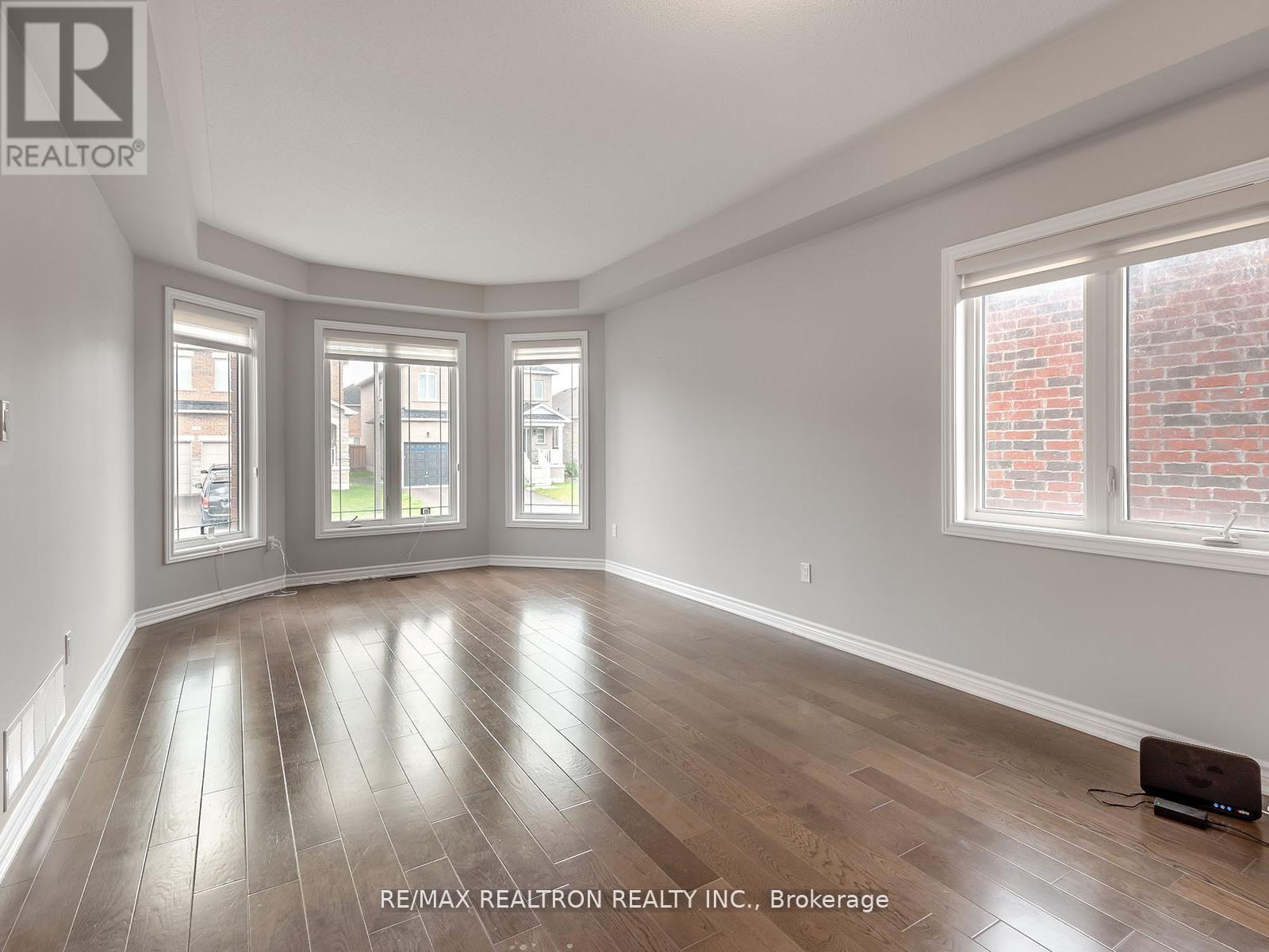 13 Stoddart Street, Brock, Ontario  L0K 1A0 - Photo 3 - N12793292