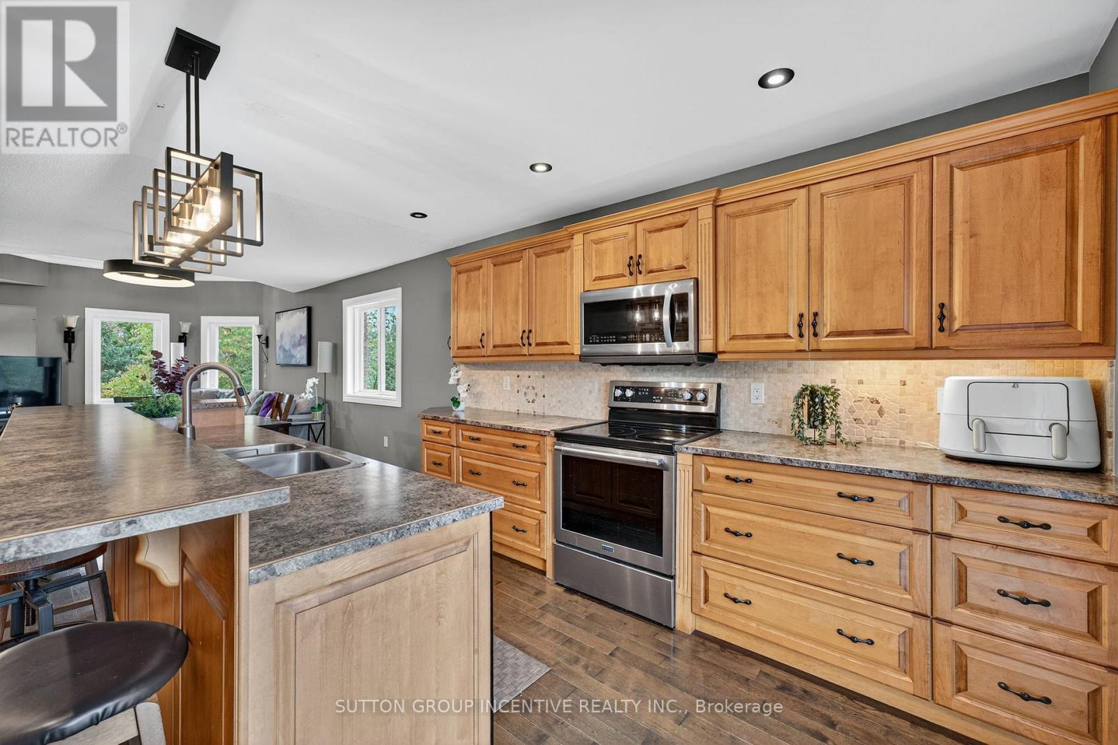 124 Hanmer Street E, Barrie, Ontario  L4M 6V9 - Photo 15 - S12793076