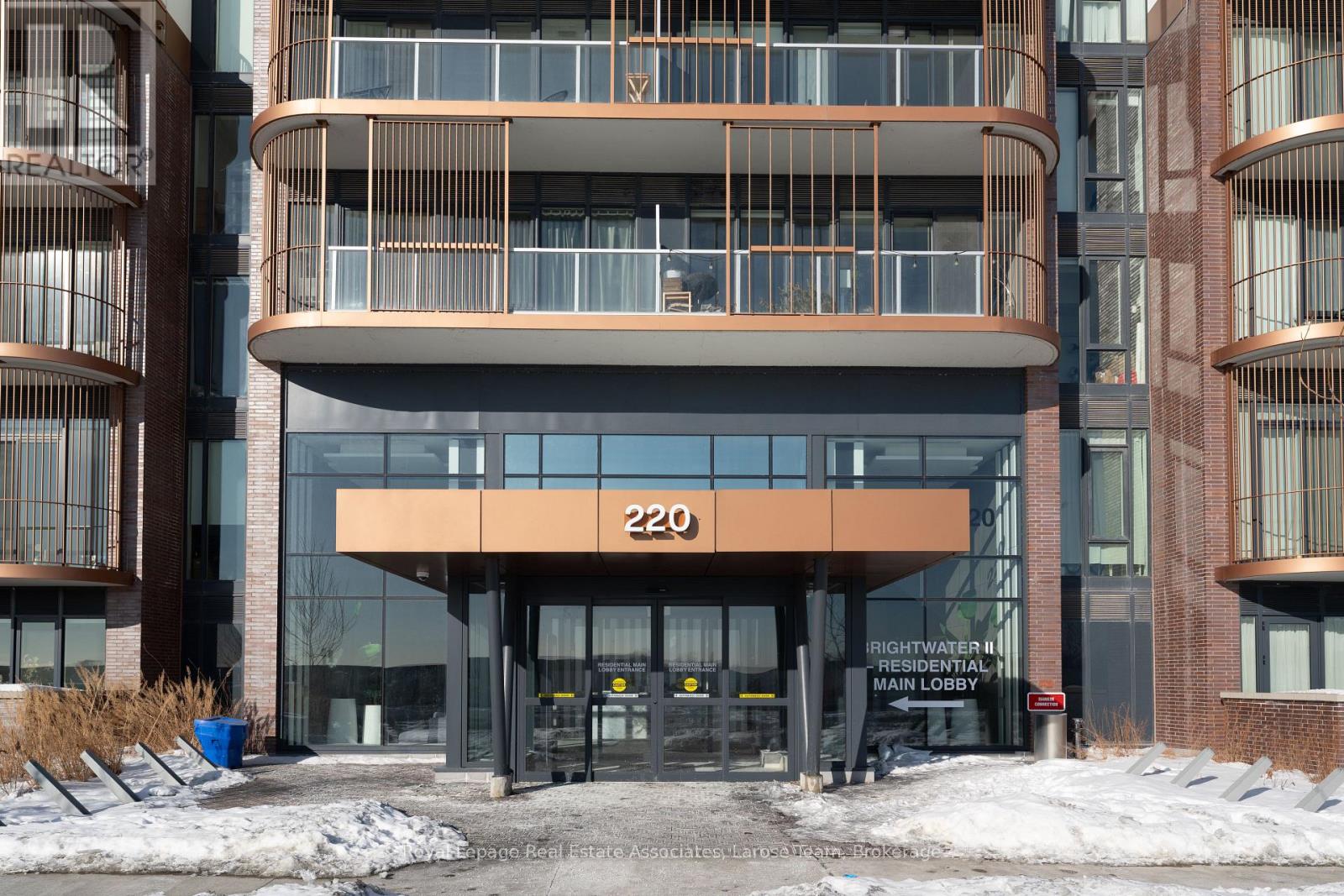 702 - 220 Missinnihe Way, Mississauga (Port Credit), Ontario  L5H 0A9 - Photo 3 - W12792918