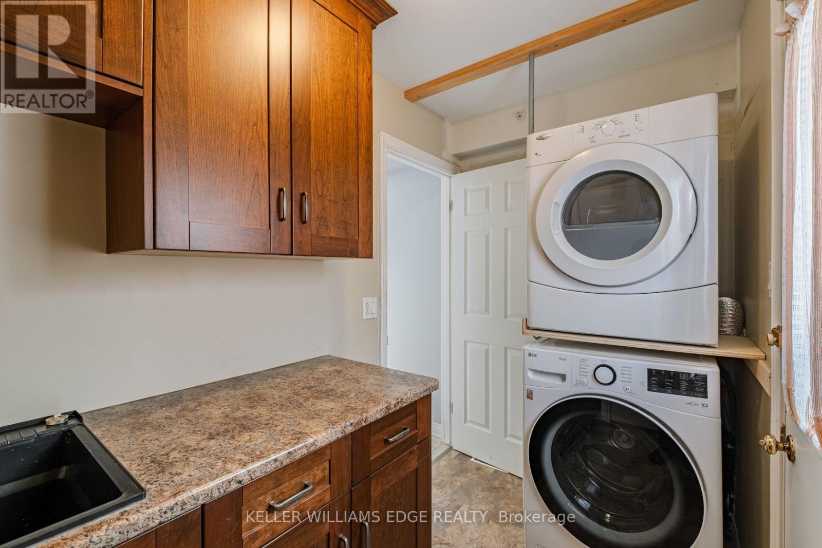 3217 Twin Oaks  Burlington On Crescent, Burlington, Ontario  L7M 3A8 - Photo 12 - W12792922