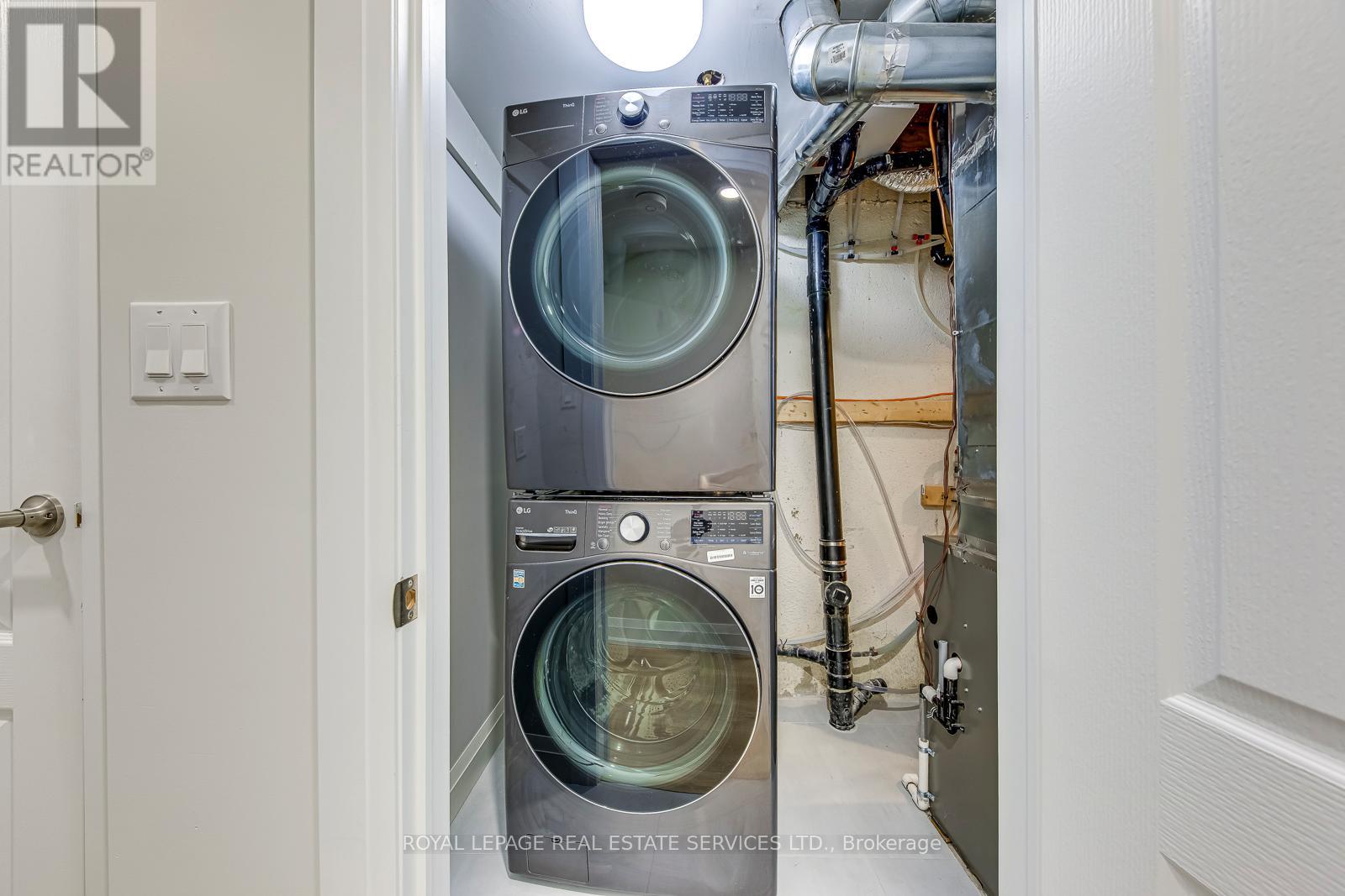 213 - 1055 Shawnmarr Drive W, Mississauga, Ontario  L5H 3V2 - Photo 34 - W12792936