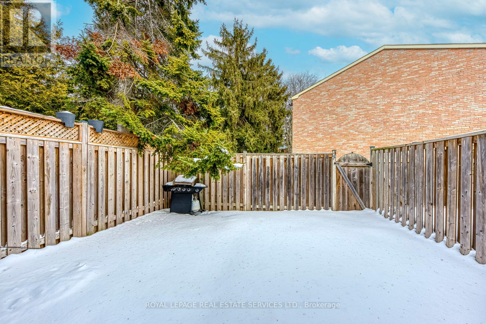 213 - 1055 Shawnmarr Drive W, Mississauga, Ontario  L5H 3V2 - Photo 35 - W12792936