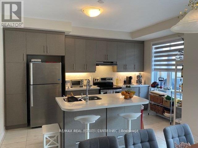 03 - 3296 Erasmum Street, Oakville, Ontario  L6M 1S3 - Photo 4 - W12792970