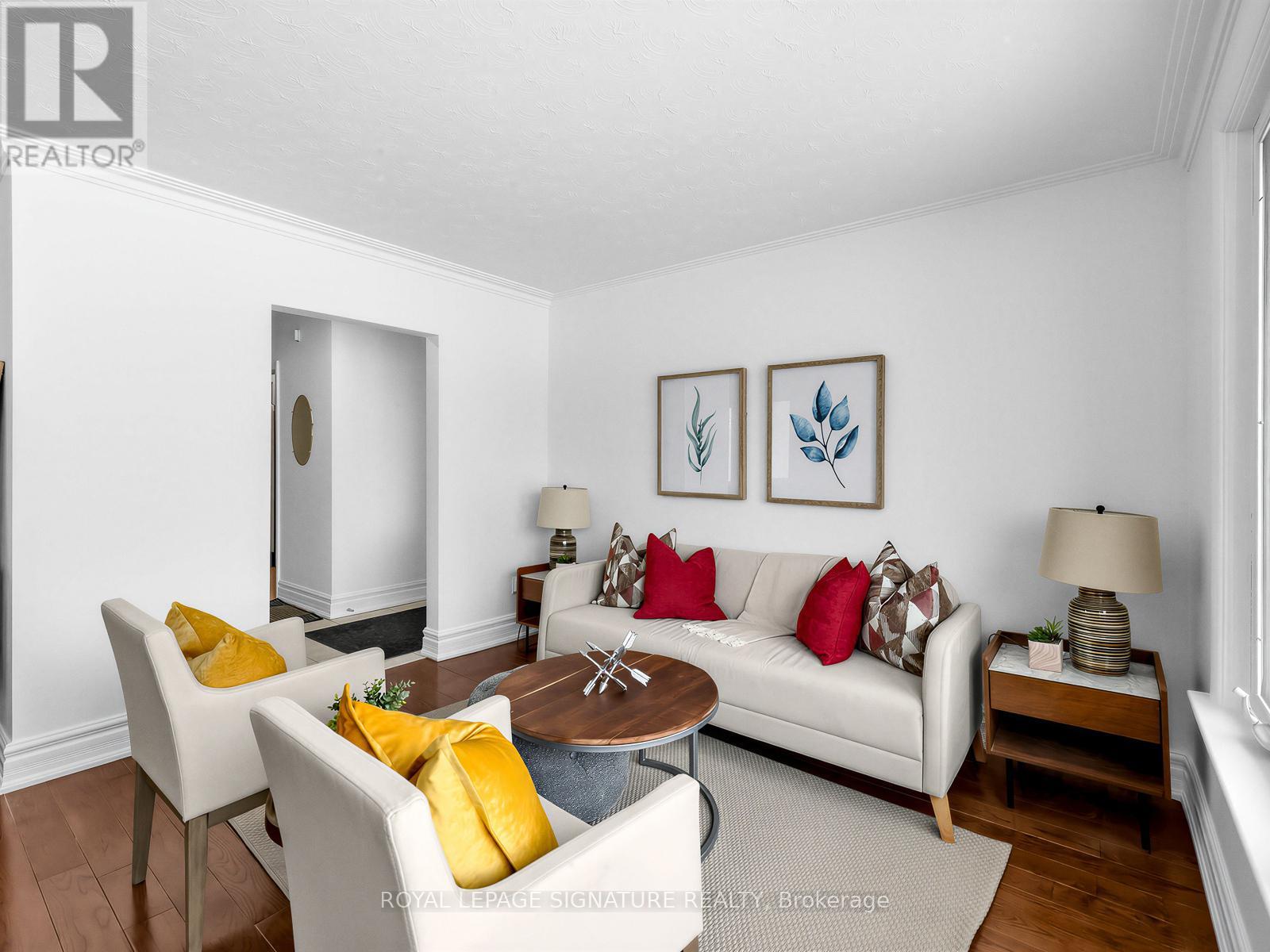 732 Melton Drive, Mississauga, Ontario  L4Y 1K6 - Photo 8 - W12792982