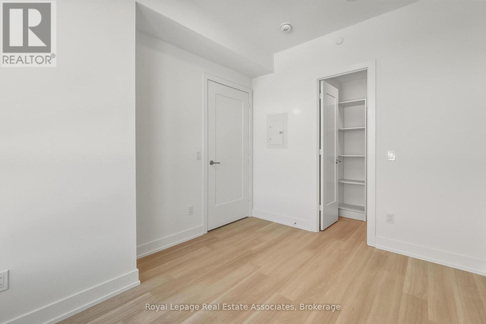 1603 - 60 Central Park Roadway, Toronto, Ontario  M9A 3K1 - Photo 11 - W12793018