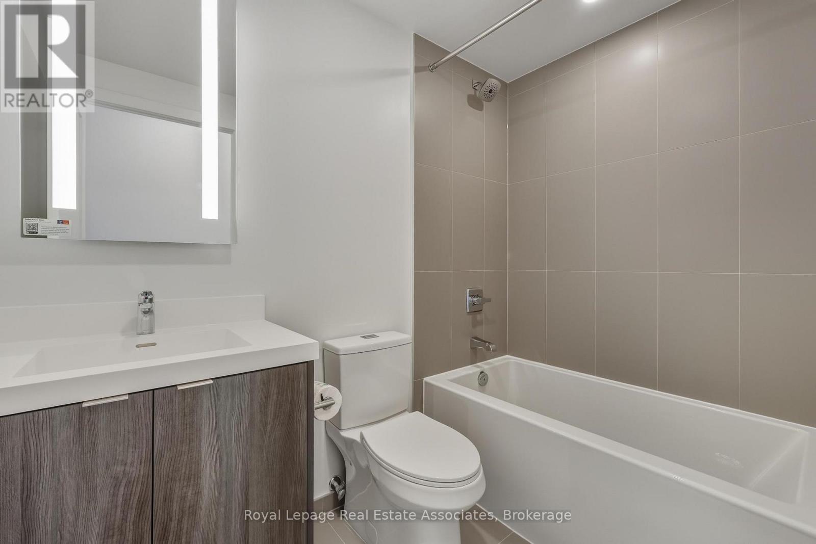 1603 - 60 Central Park Roadway, Toronto, Ontario  M9A 3K1 - Photo 16 - W12793018