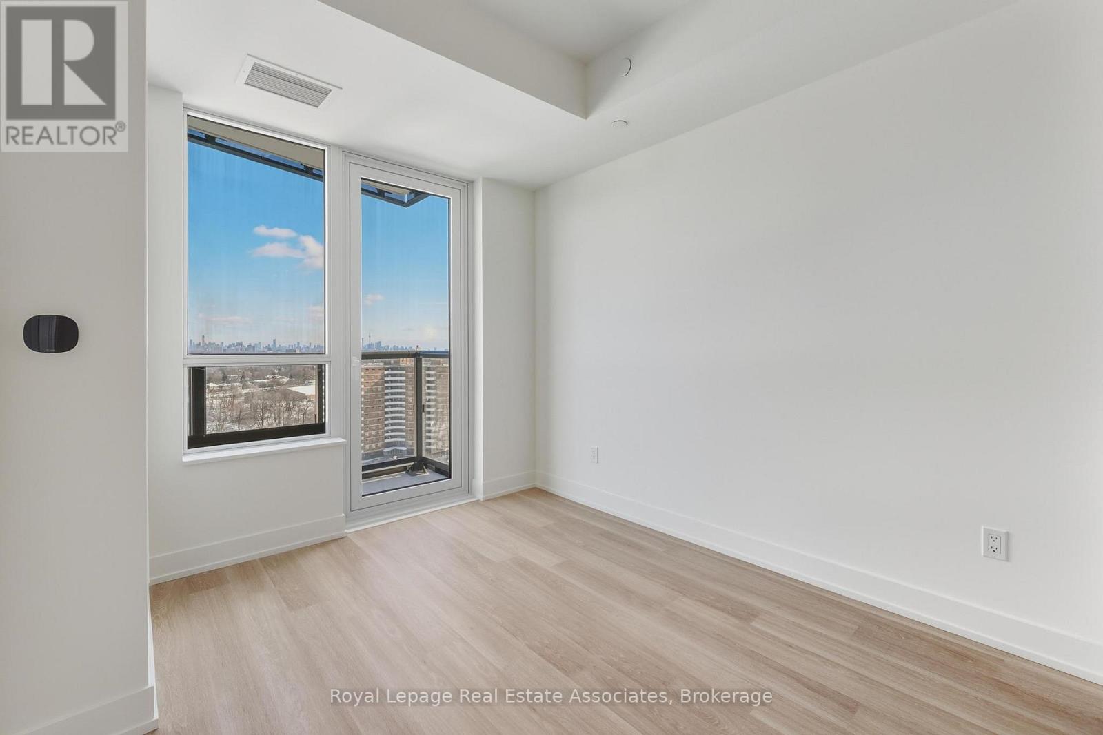 1603 - 60 Central Park Roadway, Toronto, Ontario  M9A 3K1 - Photo 7 - W12793018