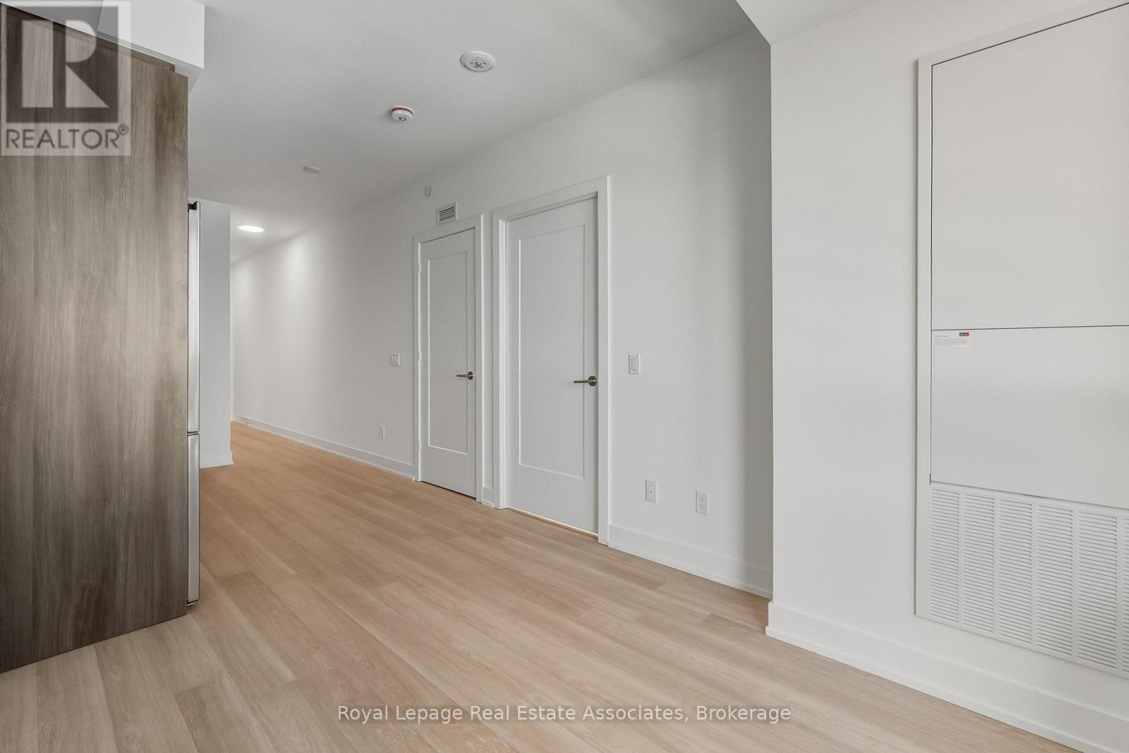 1603 - 60 Central Park Roadway, Toronto, Ontario  M9A 3K1 - Photo 8 - W12793018