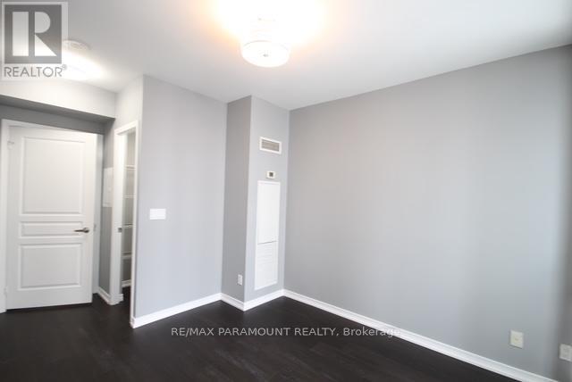 2004 - 2240 Lake Shore Boulevard W, Toronto, Ontario  M8V 1A5 - Photo 11 - W12793040