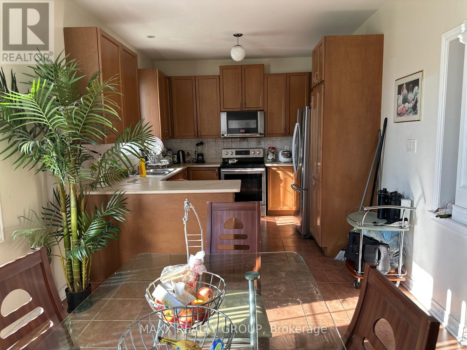 36 Beckenham Road, Brampton, Ontario  L6P 2L7 - Photo 20 - W12793042