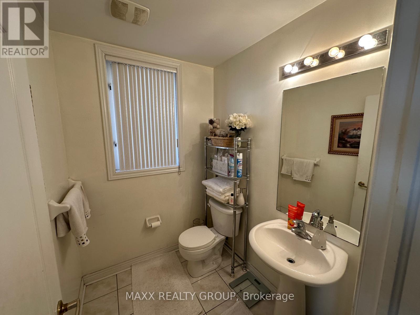 36 Beckenham Road, Brampton, Ontario  L6P 2L7 - Photo 31 - W12793042