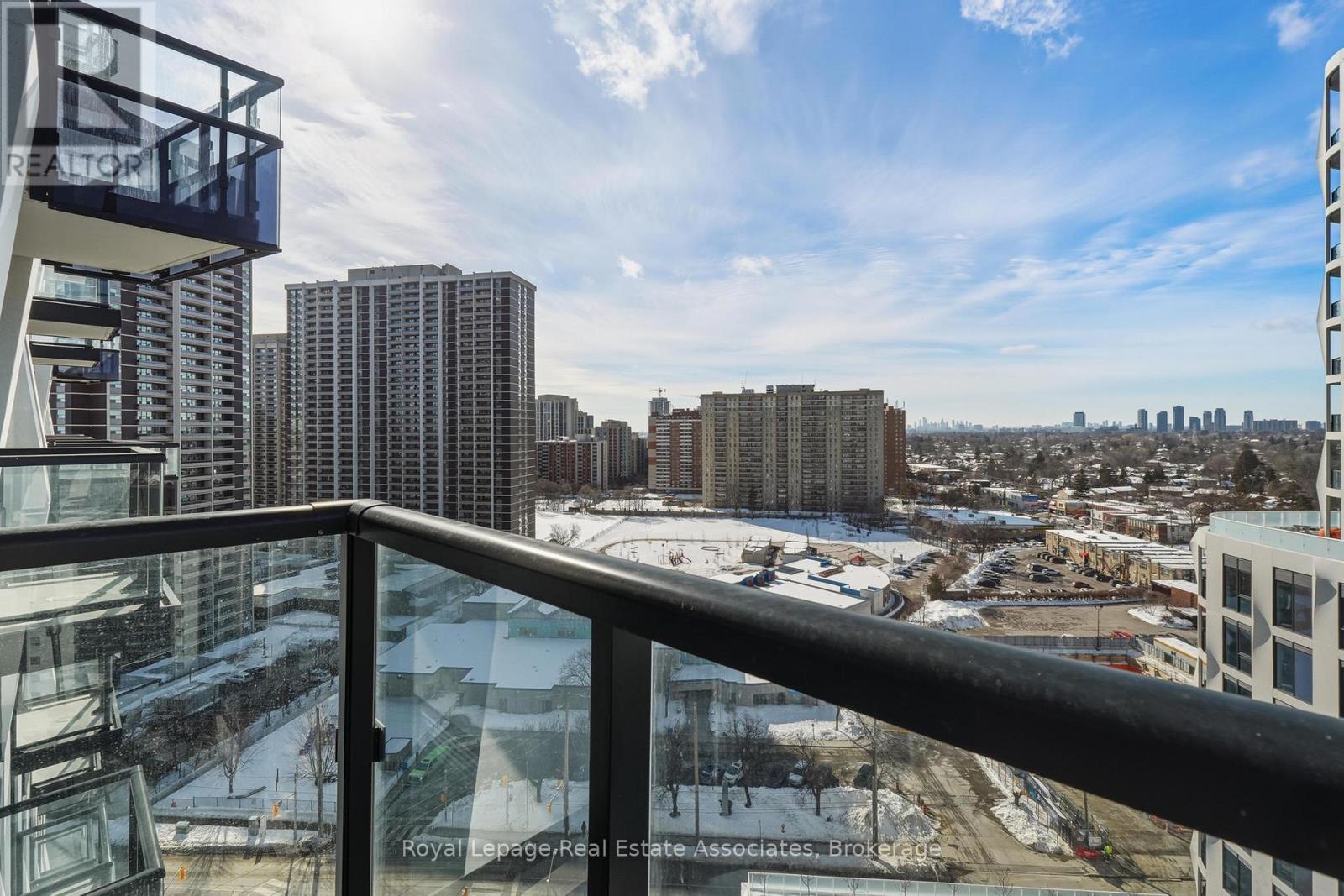 1611 - 60 Central Park Roadway, Toronto (Islington-City Centre West), Ontario  M9A 3K1 - Photo 13 - W12793054