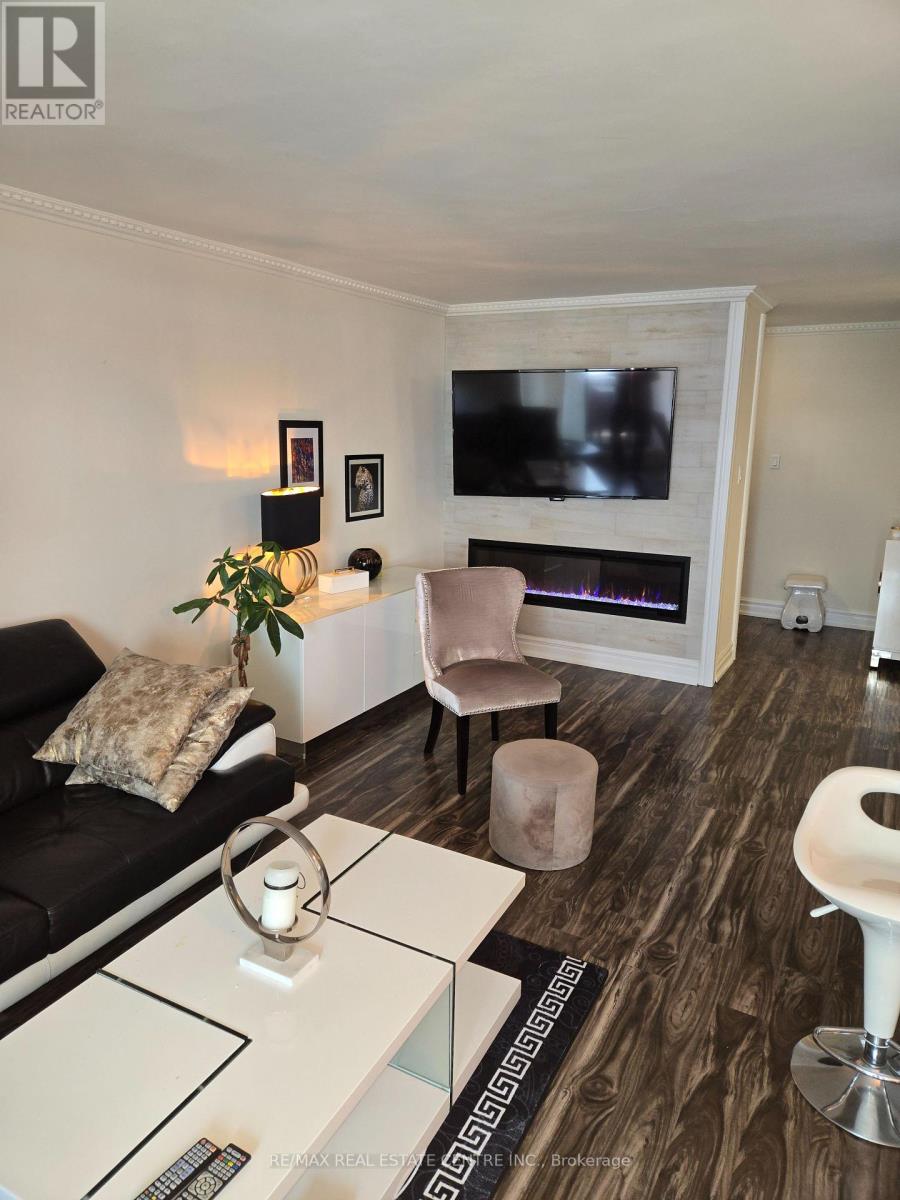 704 - 355 Rathburn Road E, Mississauga, Ontario L4Z 1H4 - Photo 16 - W12793066