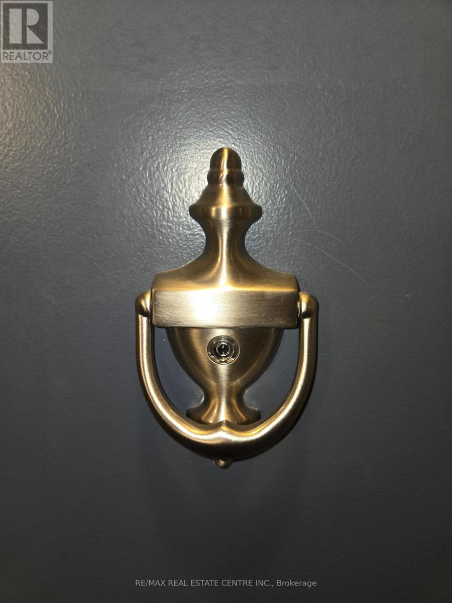 704 - 355 Rathburn Road E, Mississauga, Ontario L4Z 1H4 - Photo 2 - W12793066