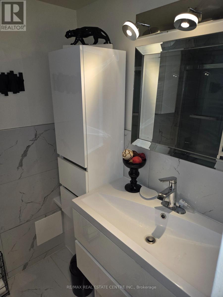 704 - 355 Rathburn Road E, Mississauga, Ontario L4Z 1H4 - Photo 29 - W12793066