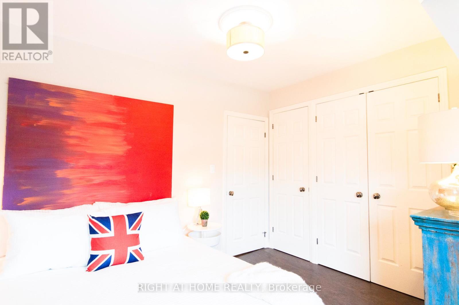 Upper - 612 St Clarens Avenue, Toronto, Ontario  M6H 3W9 - Photo 11 - W12793096