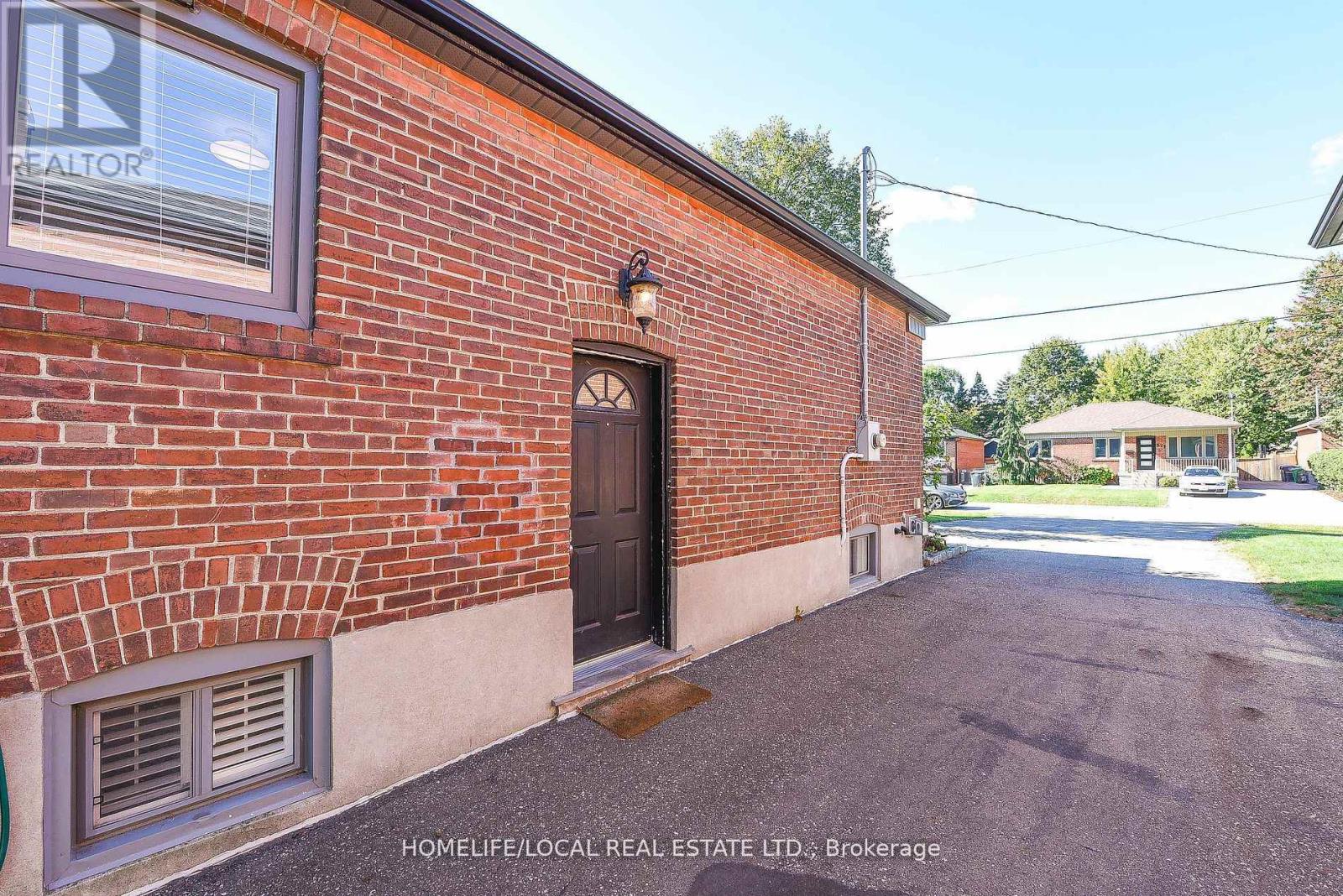 570 Exbury Crescent, Mississauga, Ontario  L5G 2P4 - Photo 48 - W12793134