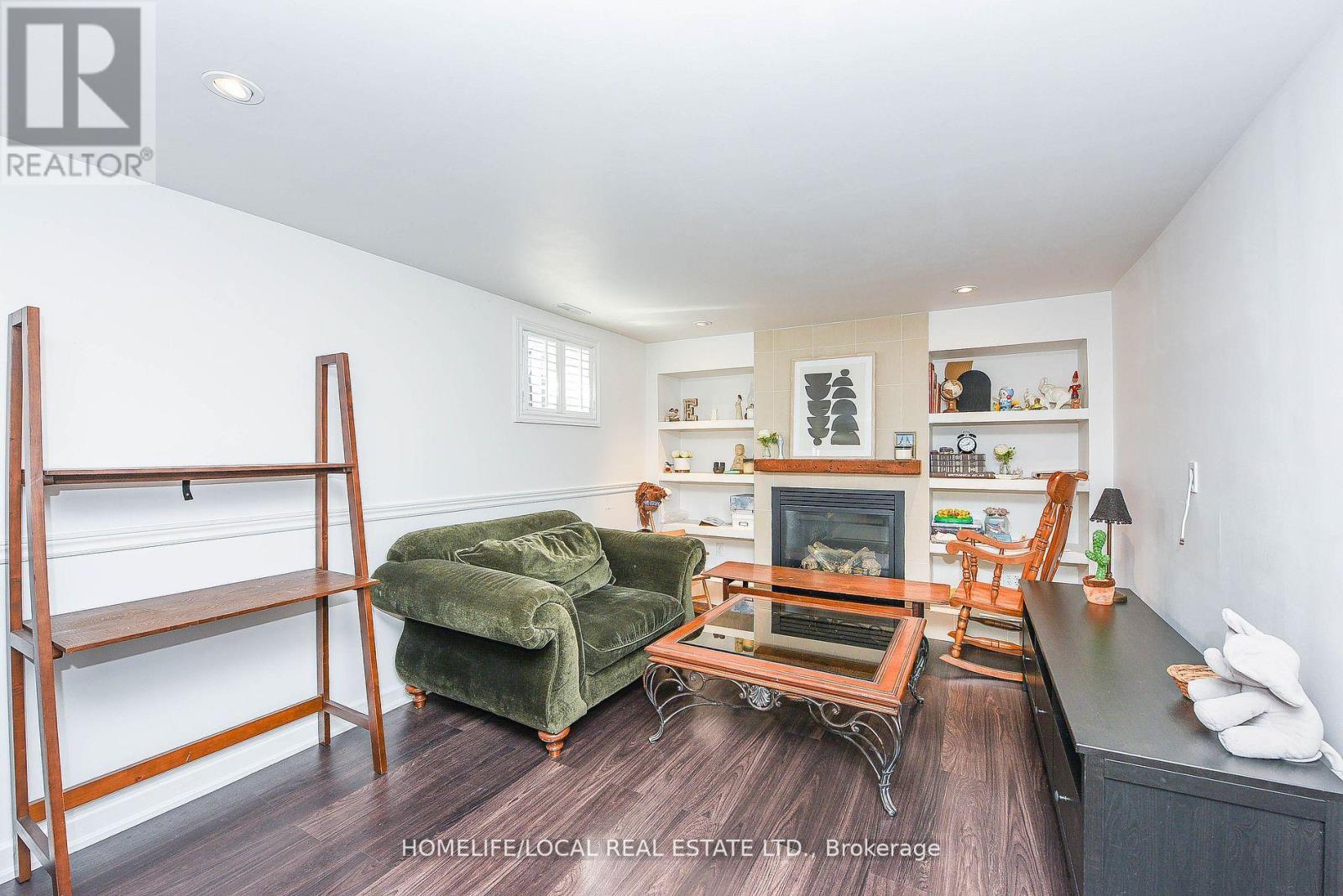 570 Exbury Crescent, Mississauga, Ontario  L5G 2P4 - Photo 9 - W12793134