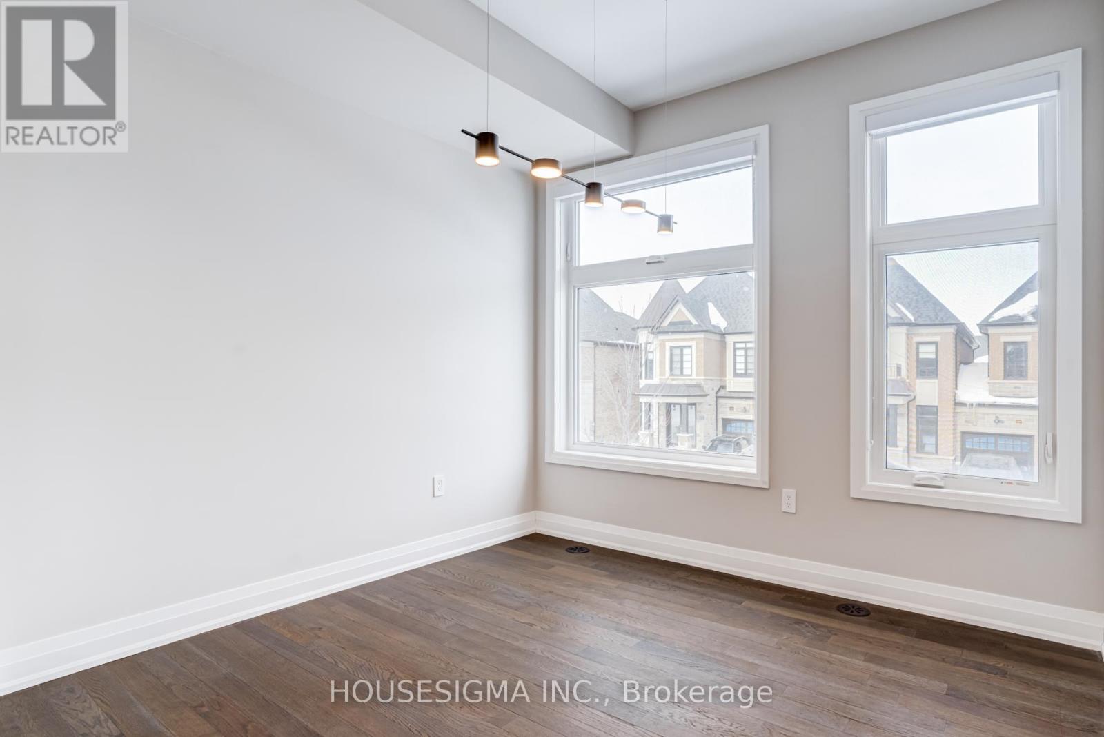 1264 Merton Road, Oakville, Ontario  L6M 5M1 - Photo 12 - W12793162