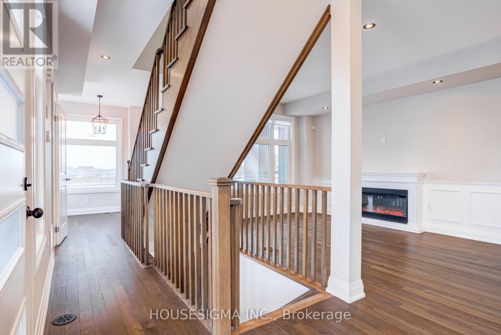 1264 Merton Road, Oakville, Ontario  L6M 5M1 - Photo 18 - W12793162