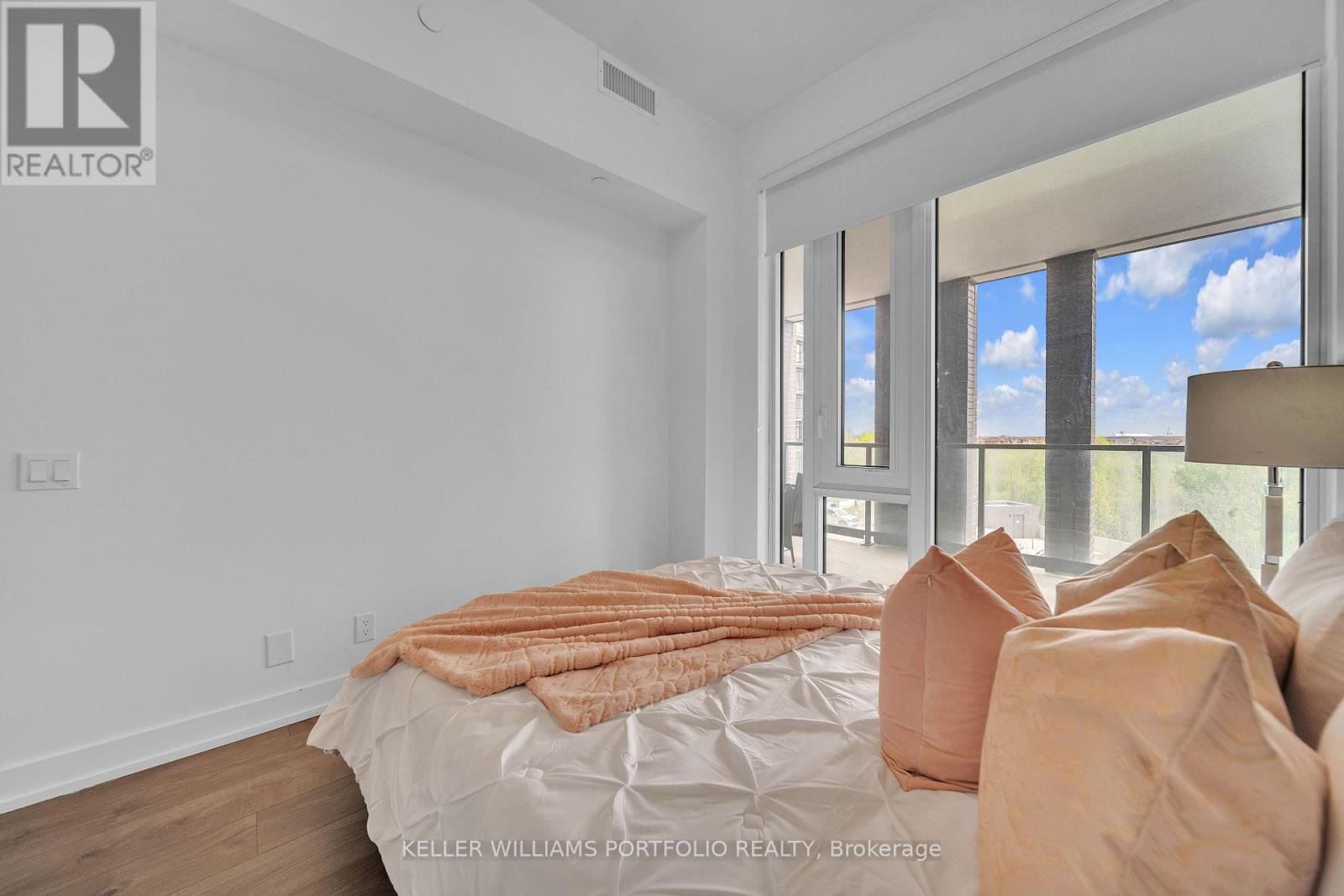 304 - 215 Veterans Drive, Brampton, Ontario  L7A 5L6 - Photo 19 - W12793172