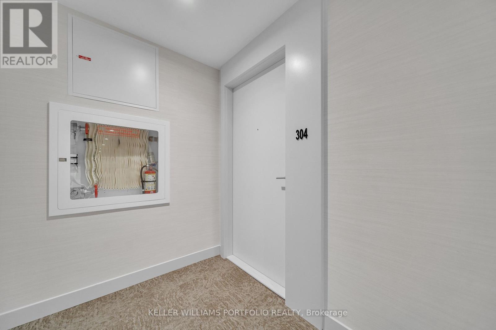 304 - 215 Veterans Drive, Brampton, Ontario  L7A 5L6 - Photo 5 - W12793172