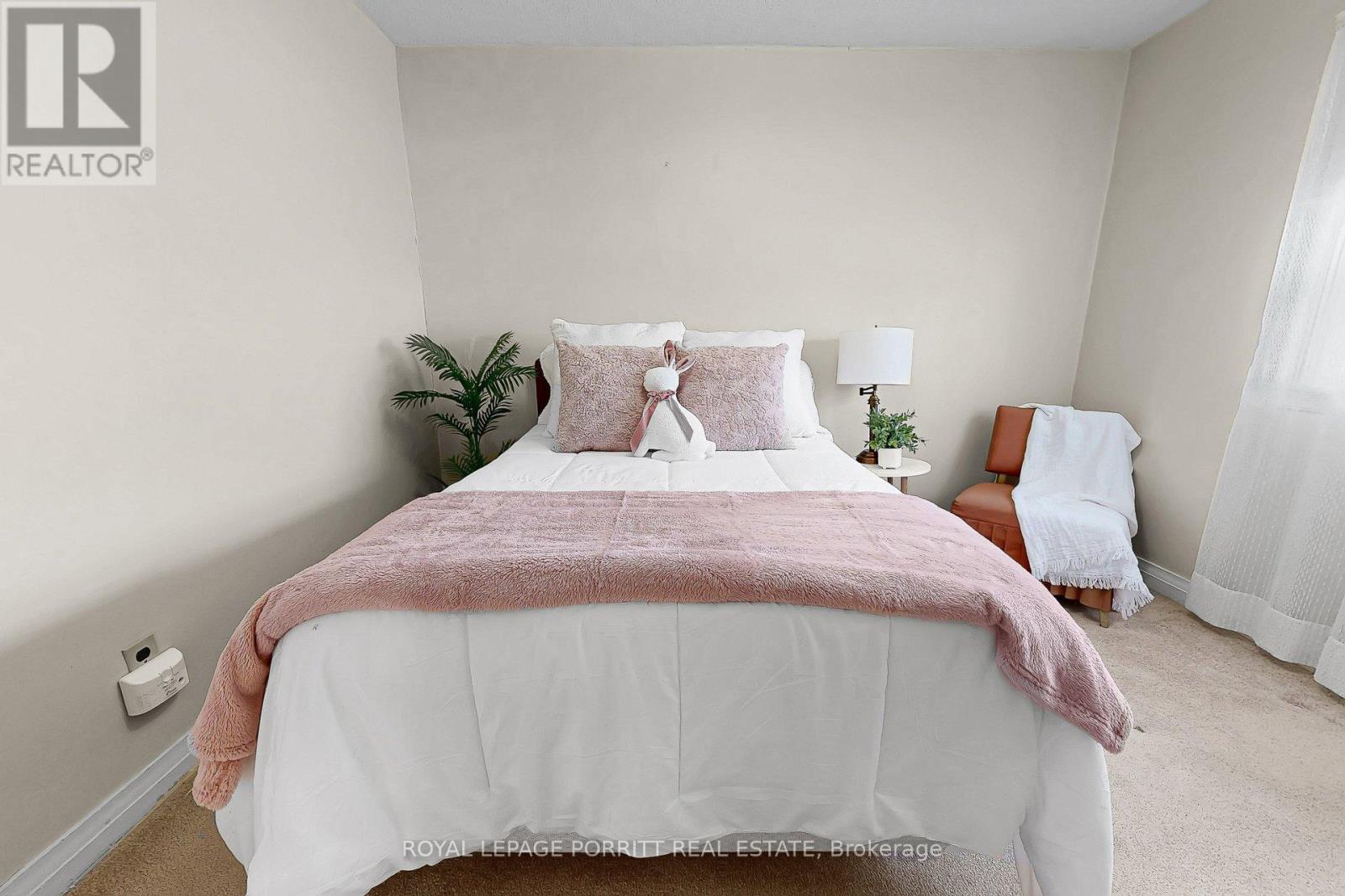 38 Eltham Drive, Toronto, Ontario  M8W 2J2 - Photo 13 - W12793230