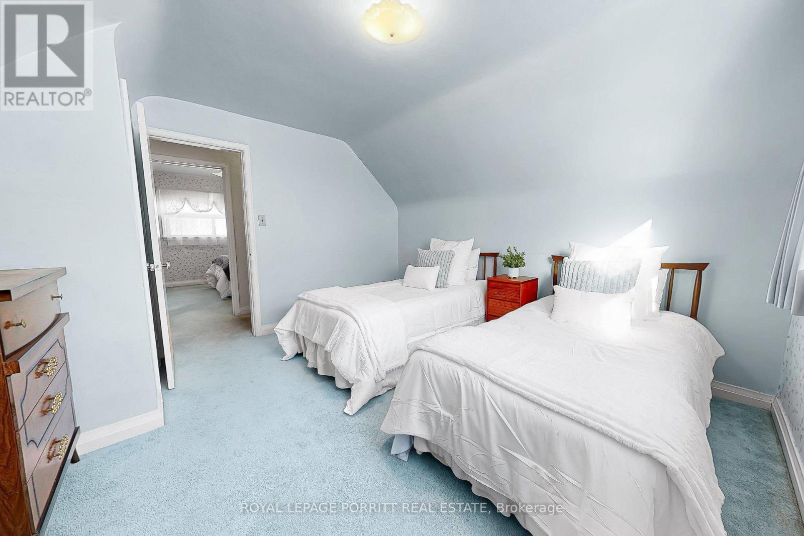 38 Eltham Drive, Toronto, Ontario  M8W 2J2 - Photo 17 - W12793230