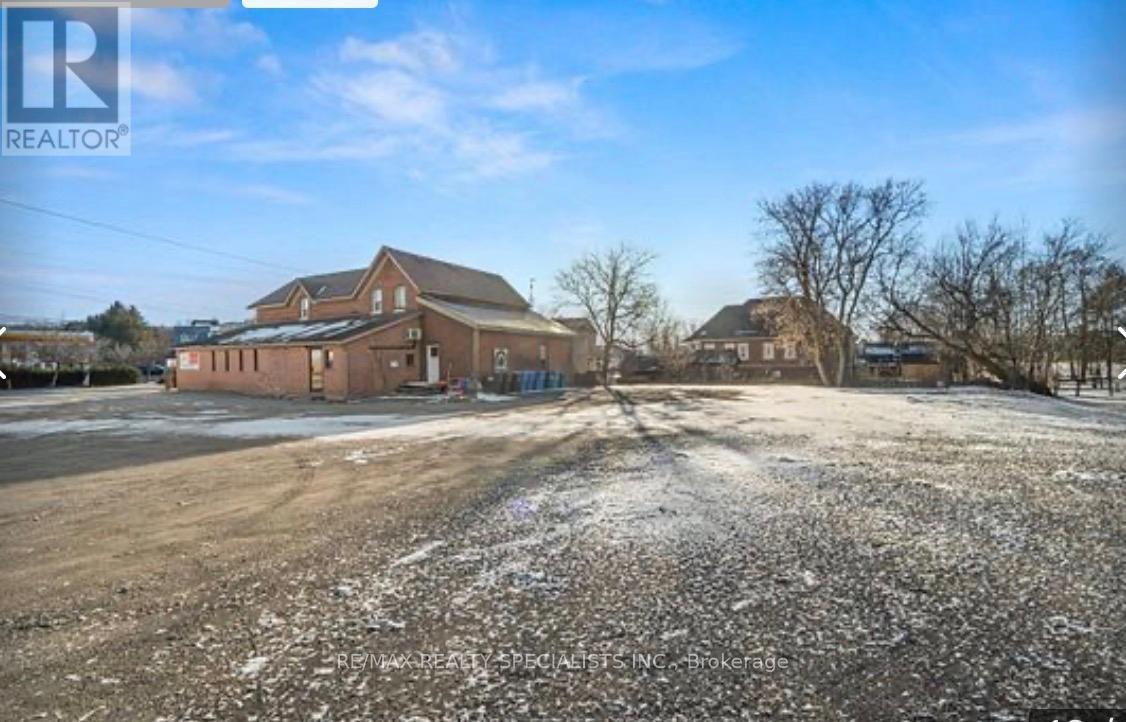 15388 Airport Road Ne, Caledon, Ontario  L7C 1E6 - Photo 1 - W12793234