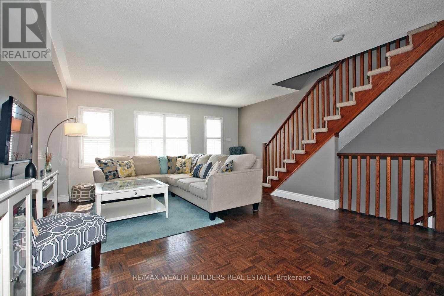 8 - 3000 Lake Shore Blvd West Boulevard, Toronto, Ontario  M8V 4B9 - Photo 9 - W12793236