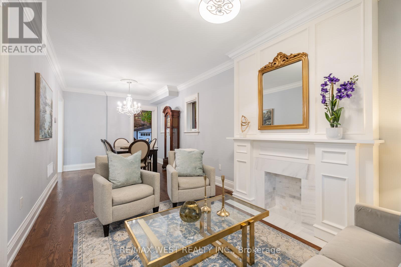 470 Runnymede Road, Toronto, Ontario  M6S 2Z2 - Photo 11 - W12793278