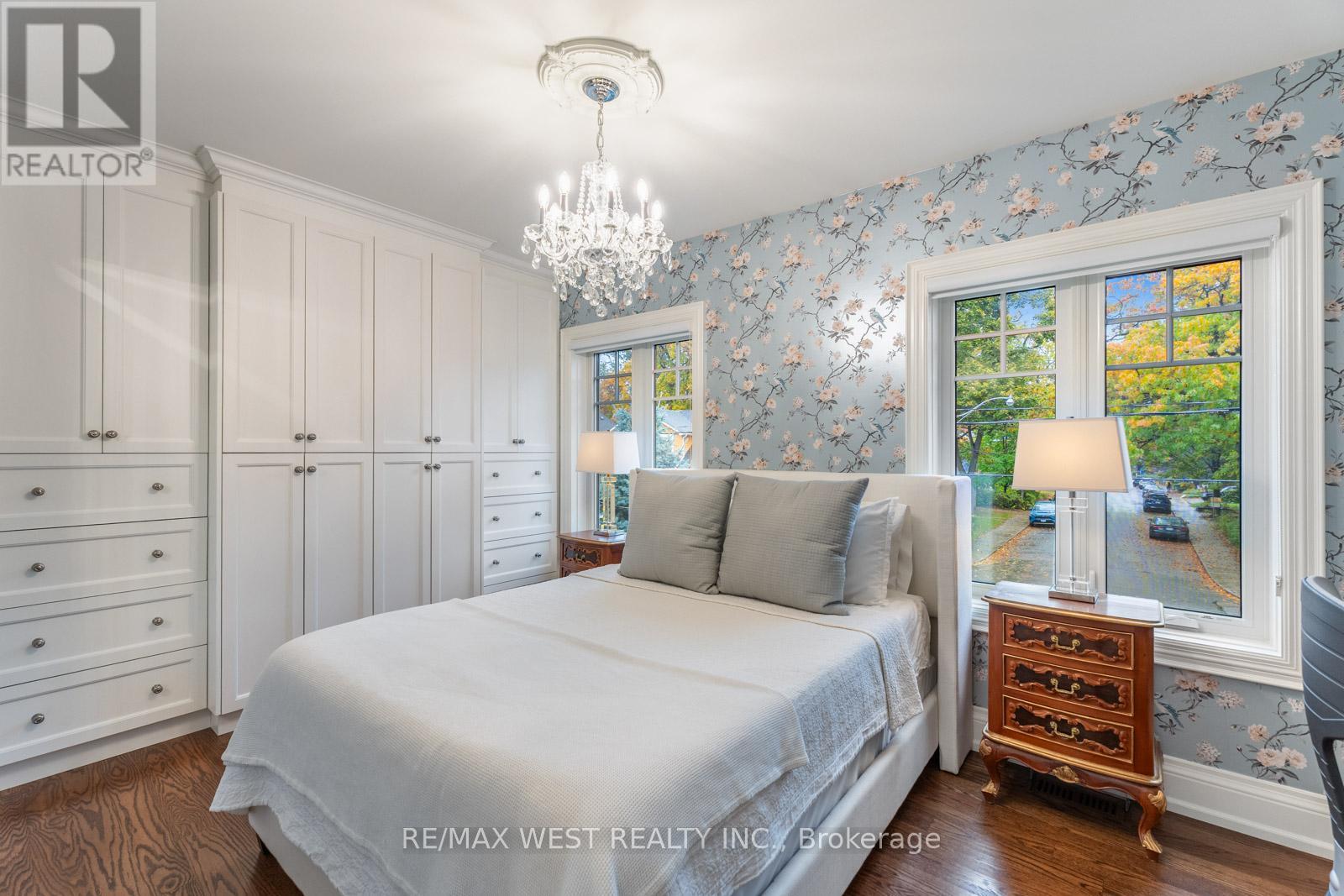 470 Runnymede Road, Toronto, Ontario  M6S 2Z2 - Photo 27 - W12793278