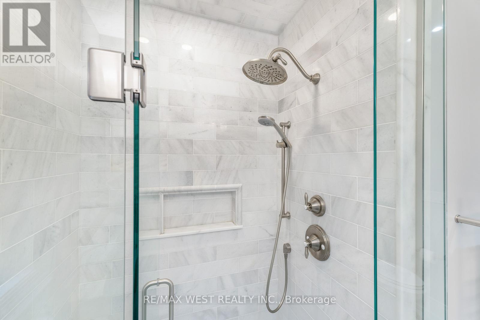 470 Runnymede Road, Toronto, Ontario  M6S 2Z2 - Photo 36 - W12793278