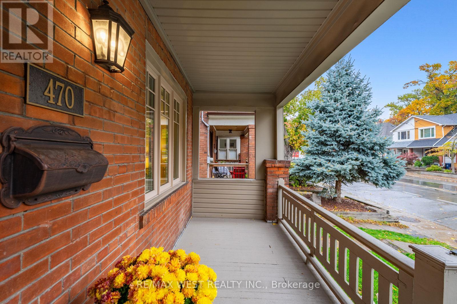 470 Runnymede Road, Toronto, Ontario  M6S 2Z2 - Photo 6 - W12793278