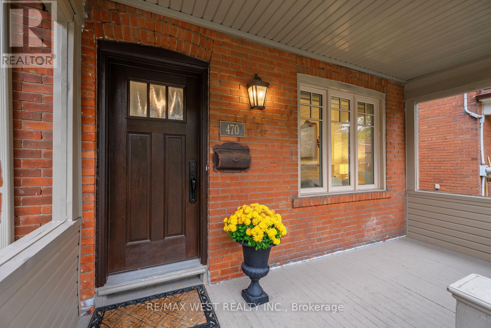 470 Runnymede Road, Toronto, Ontario  M6S 2Z2 - Photo 7 - W12793278