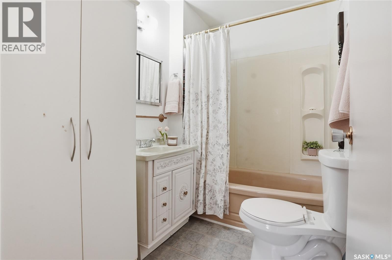 307 2nd Street W, Delisle, Saskatchewan  S0L 0P0 - Photo 27 - SK028696