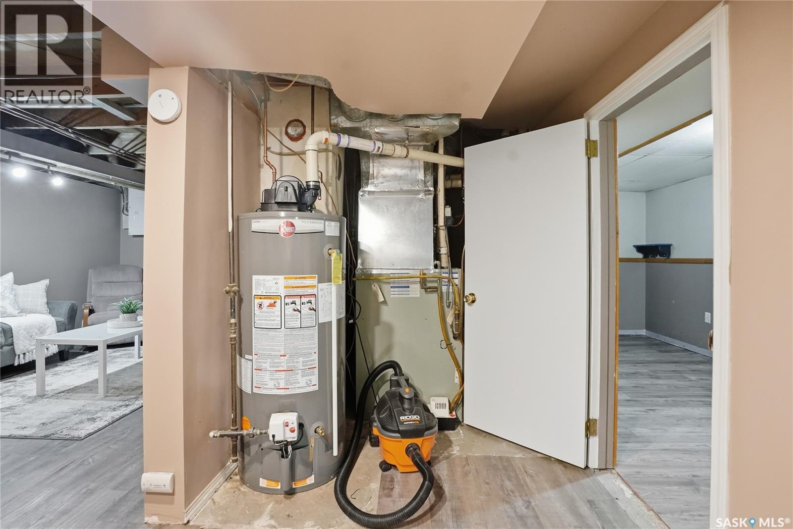 307 2nd Street W, Delisle, Saskatchewan  S0L 0P0 - Photo 33 - SK028696