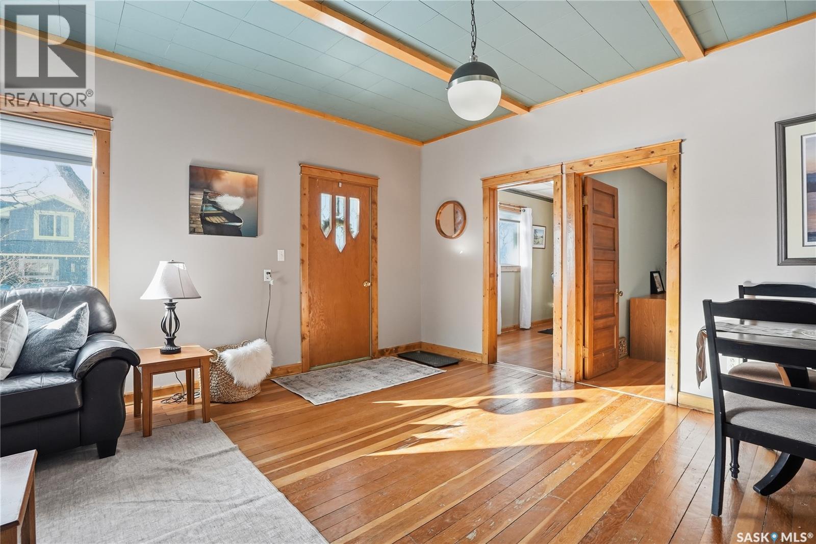 307 2nd Street W, Delisle, Saskatchewan  S0L 0P0 - Photo 4 - SK028696