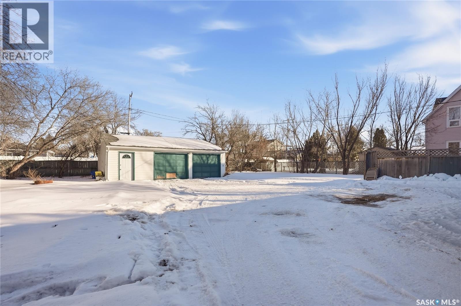 307 2nd Street W, Delisle, Saskatchewan  S0L 0P0 - Photo 45 - SK028696