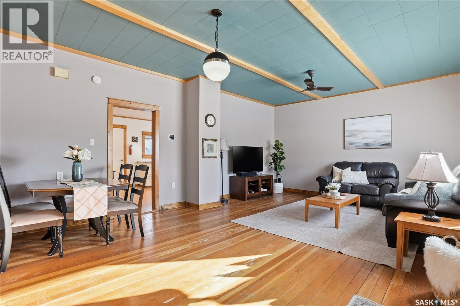 307 2nd Street W, Delisle, Saskatchewan  S0L 0P0 - Photo 5 - SK028696