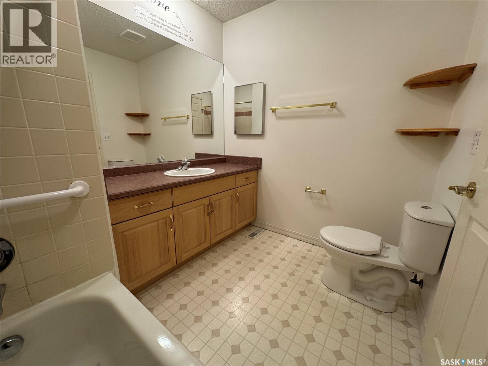 105 111 2nd Avenue E, Rosetown, Saskatchewan  S0L 2V0 - Photo 32 - SK028601