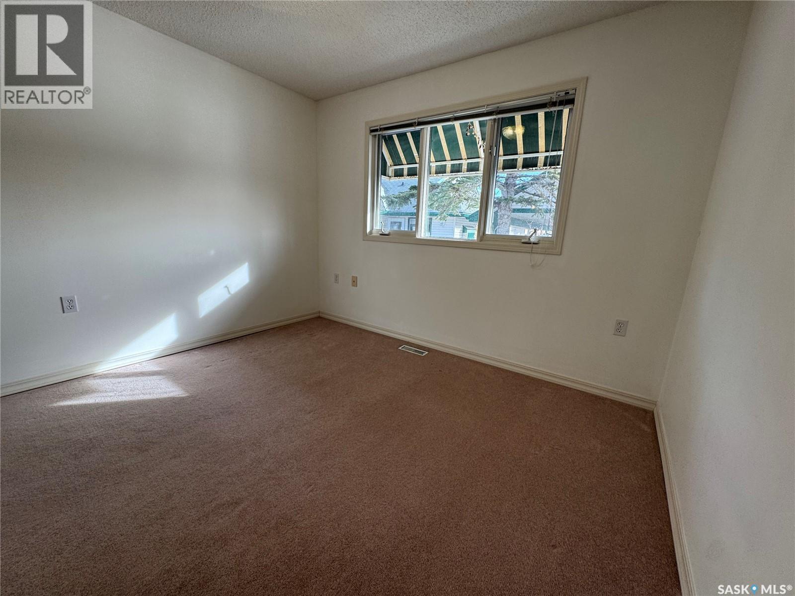 105 111 2nd Avenue E, Rosetown, Saskatchewan  S0L 2V0 - Photo 36 - SK028601