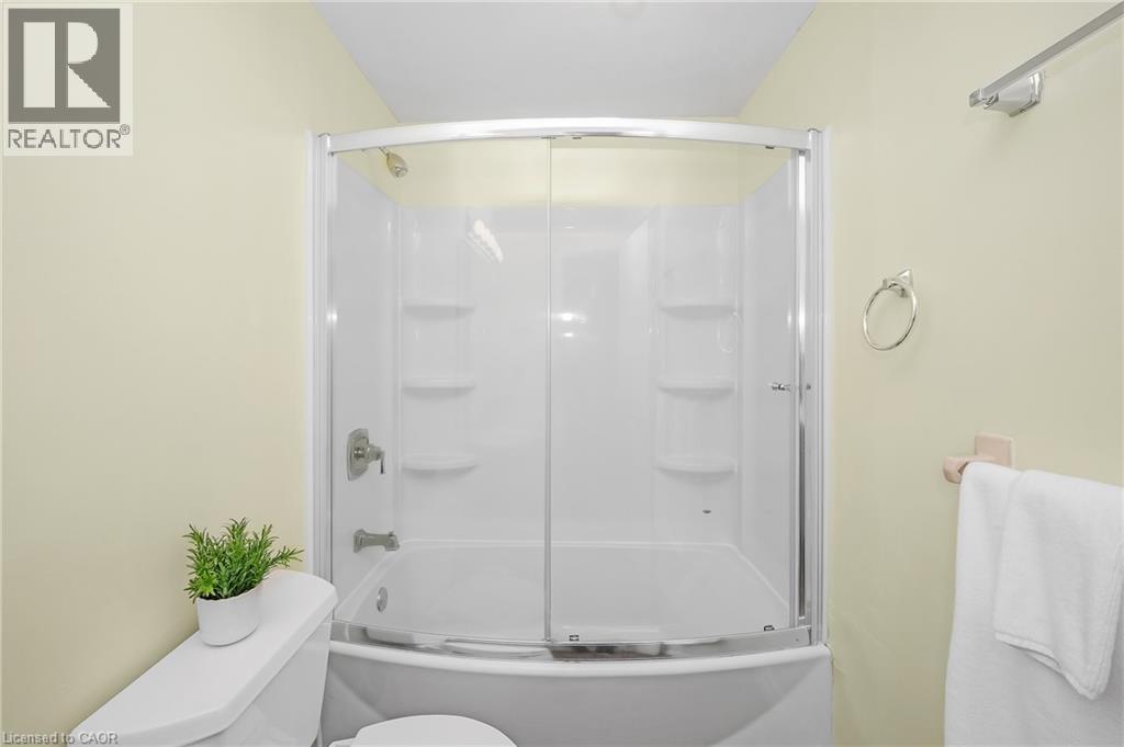 375 Kingscourt Drive Unit# 21, Waterloo, Ontario  N2K 3N7 - Photo 17 - 40799578