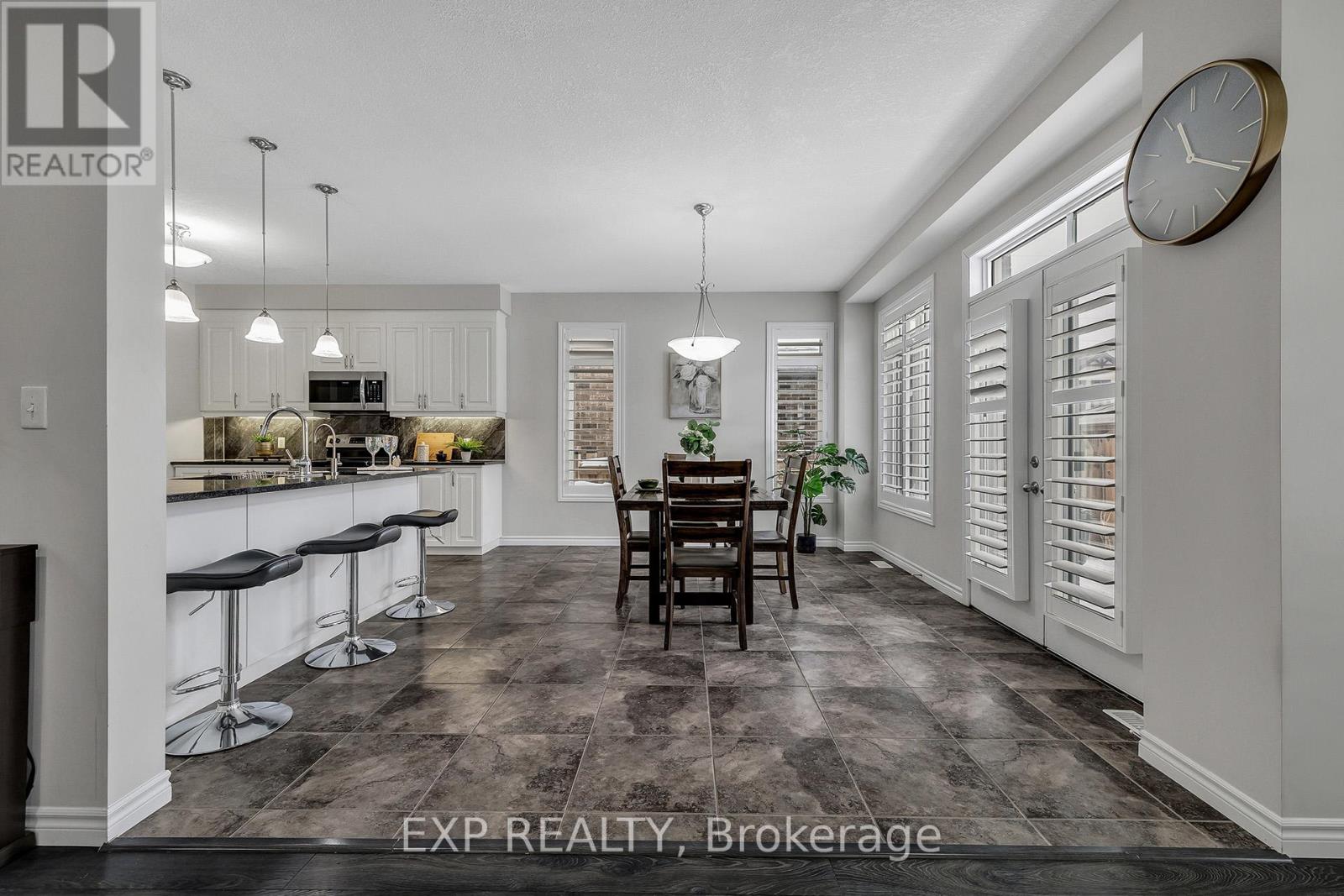 297 Thomas Slee Drive, Kitchener, Ontario  N2P 0B7 - Photo 13 - X12792974