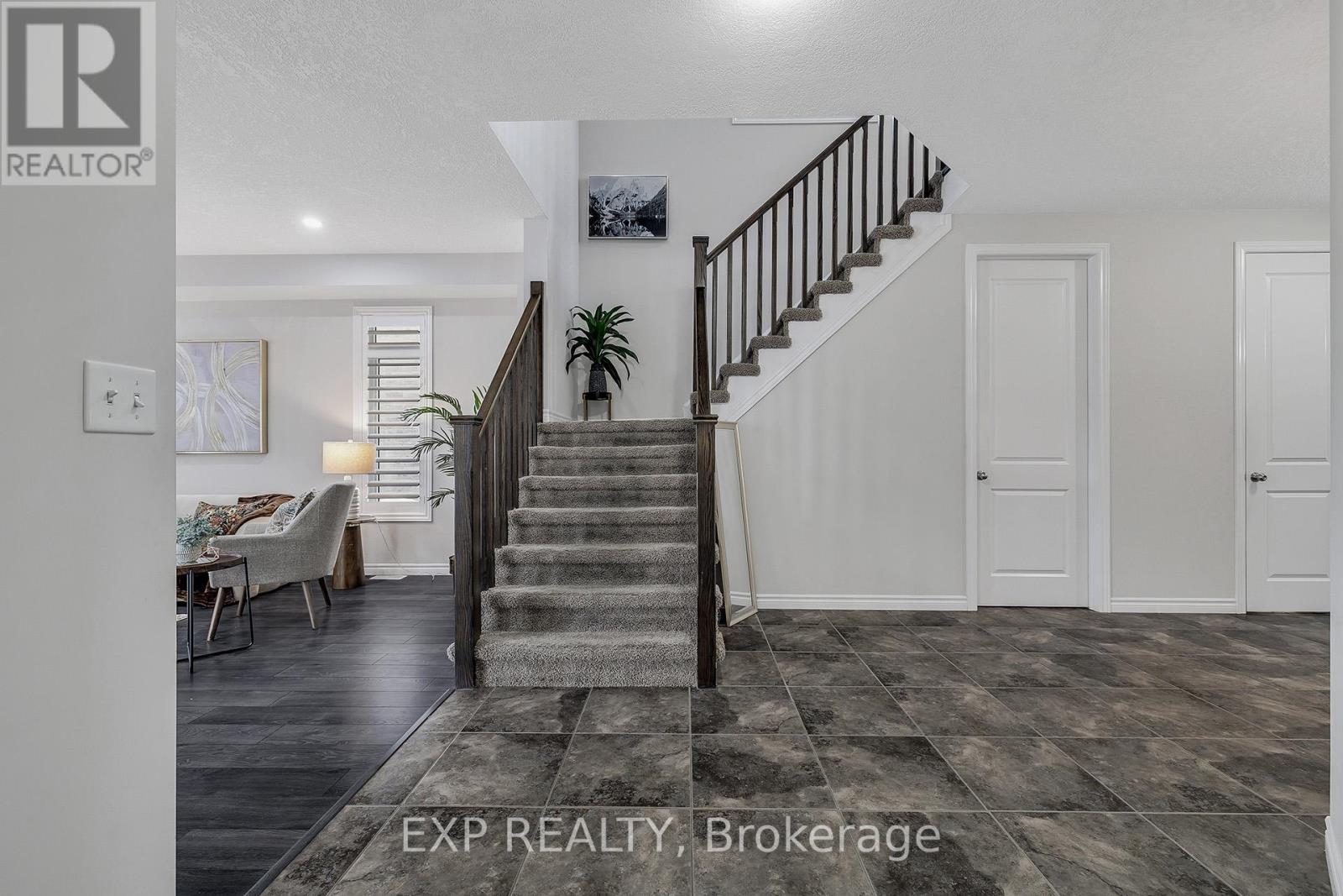 297 Thomas Slee Drive, Kitchener, Ontario  N2P 0B7 - Photo 21 - X12792974