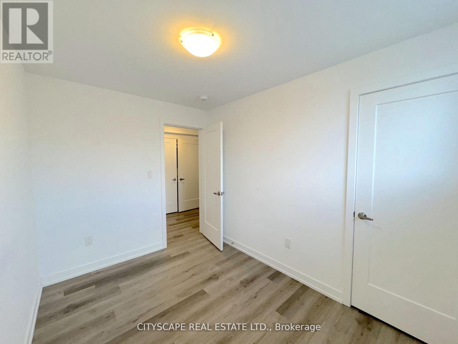 612 - 4263 Fourth Avenue, Niagara Falls (Downtown), Ontario  L2E 0C2 - Photo 13 - X12792980