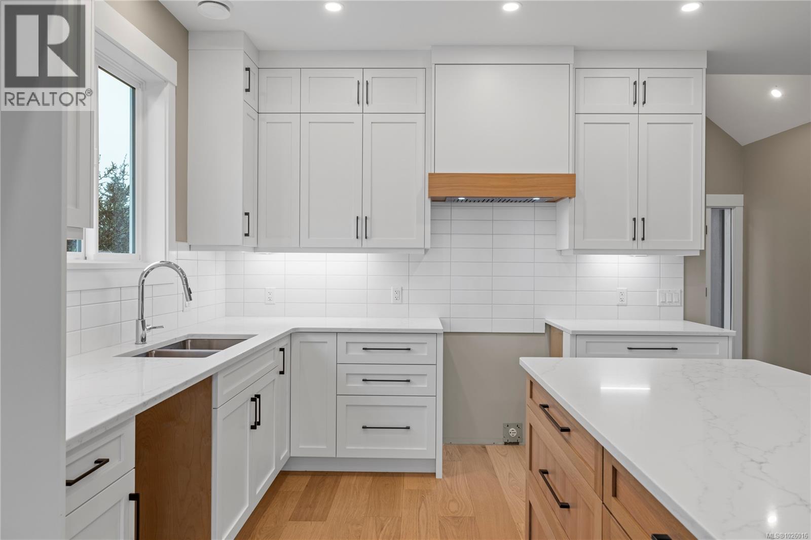 715 Doehle Ave, Parksville, British Columbia  V9P 2V1 - Photo 3 - 1026016